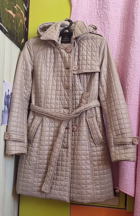 Стильное пальто подростковое с капюшоном