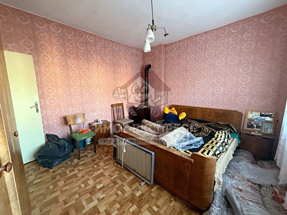 Продава се Етаж от къща в Асеновград - 173 кв.м за 521 €/кв.м - Снимка #8
