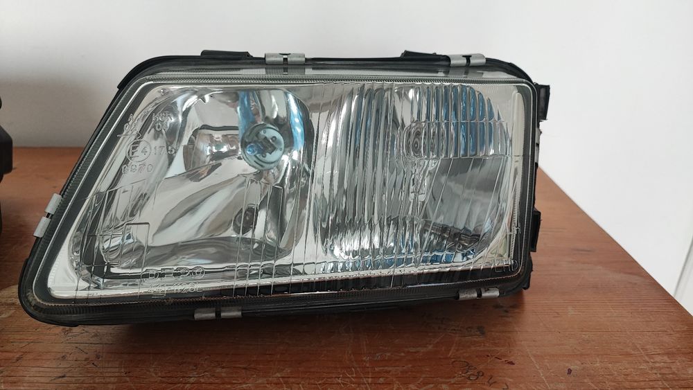 Комплект фарове за Ауди А3 8L