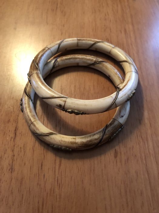 Браслеты с инкрустацией