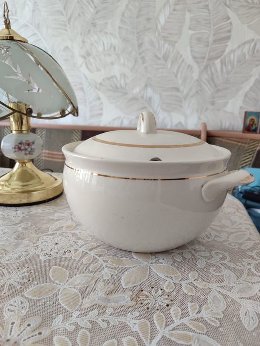 Кувшины вазы супница