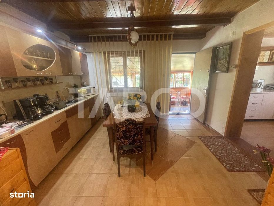 Casa individuala zona de munte 6 camere si teren 1030 mp Vale Sibiu