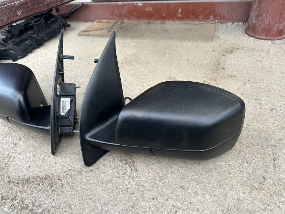 Огледало /Огледала за Ленд Роувър Фрийлендър 2 ел прибиране и светлина