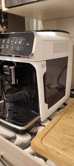 Espressor automat Philips EP3243/50
