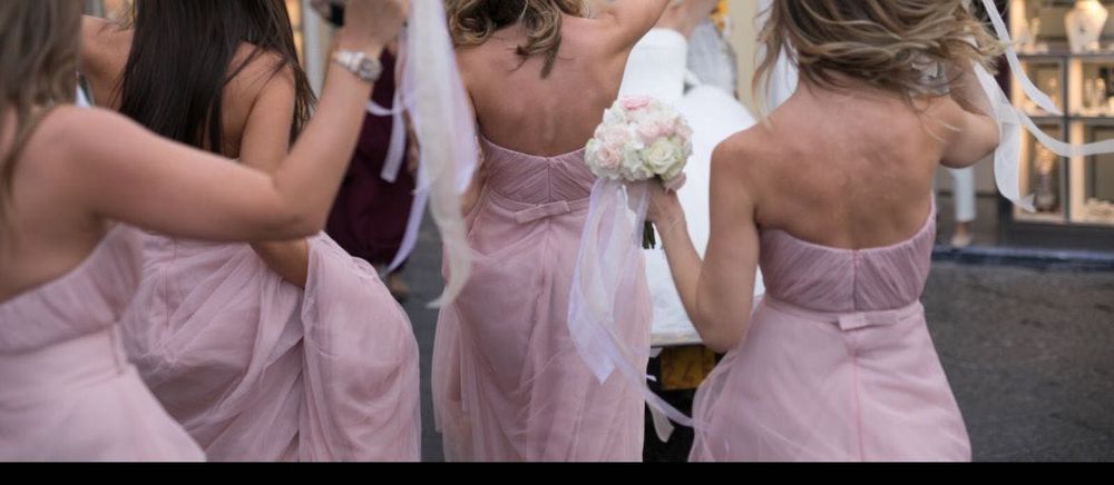 Vand rochie de domnisoara de onoare roz