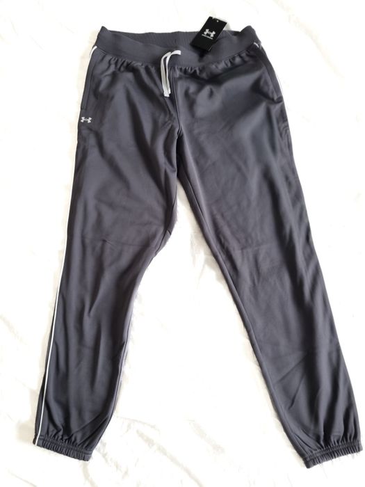 Нов Спортен комплект за жени Under Armor RIVAL TRICOT TRACKSUIT M