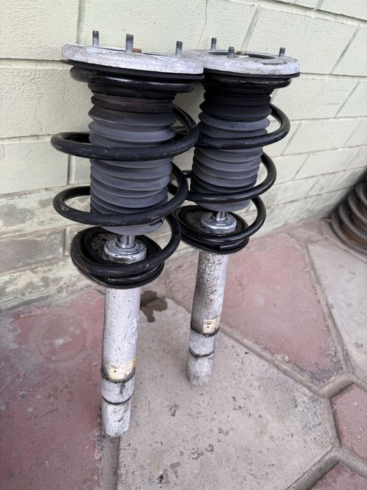 Передняя стойка на бмв е39 540