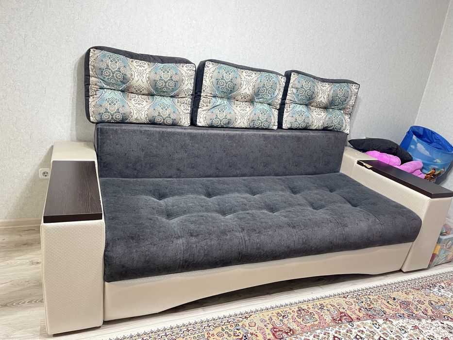 Продам диван в хорошем состоянии