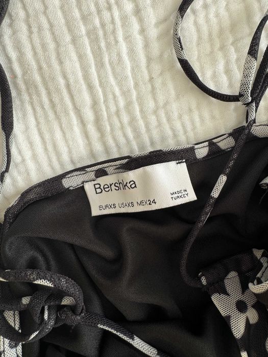 Рокля Bershka за 7 EВРО