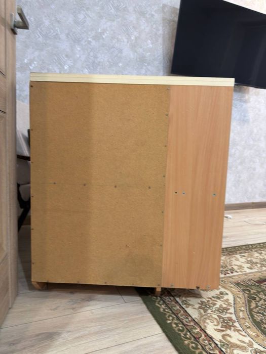 Продам шкафчик срочно