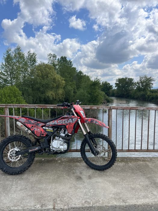 Cross 300 4T, 2026