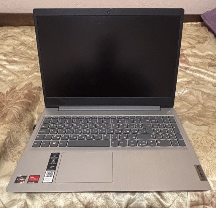 Lenovo IdeaPad 3 15ADA05