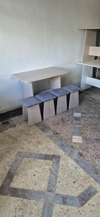 Стол с табуретками (4шт) РАСПРОДАЖА