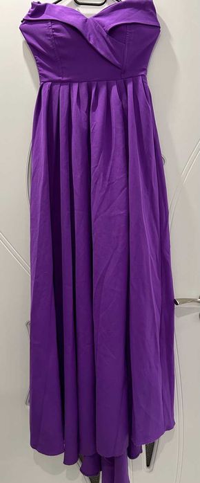Дълга официална лилава рокля