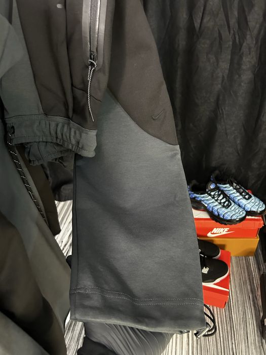 Trening Nike Tech  gri/negru - marimi s-xxl