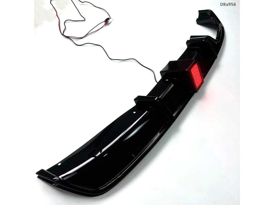 Difuzor spate tuning cu lumini LED splittere BMW3 F30 M evacuare dublă