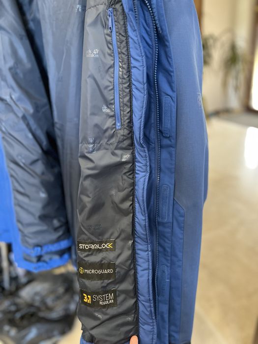 Geaca 2 in 1 Jack Wolfskin (Nike, Helly Hansen, The North Face)
