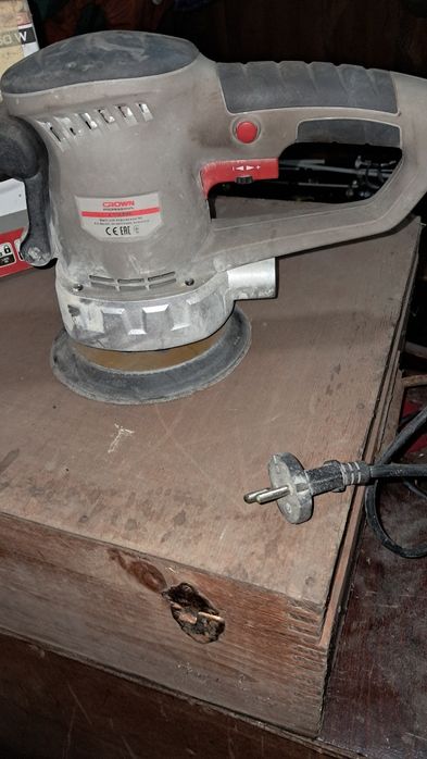 Продам шлифовальную машинку