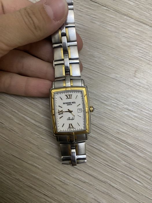 Швейцарские часы Raymond weil