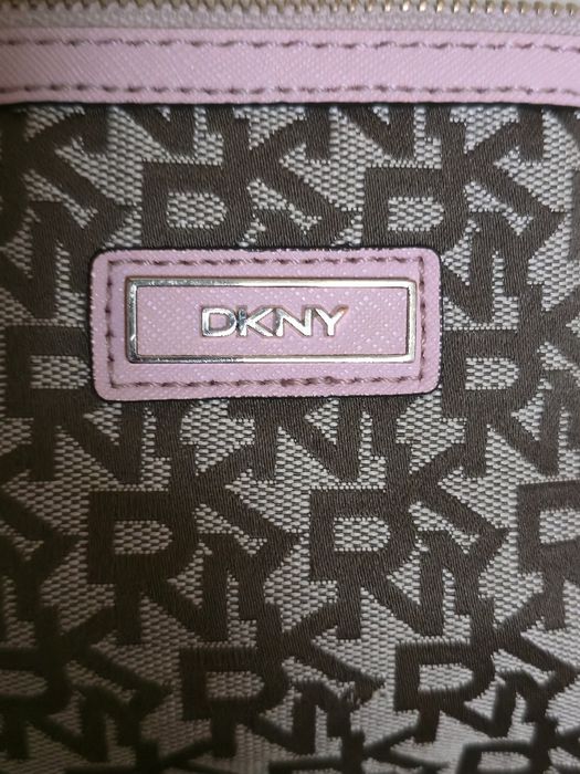 DKNY оригинална дамска чанта