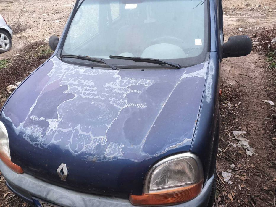 Продавам Рено Канго