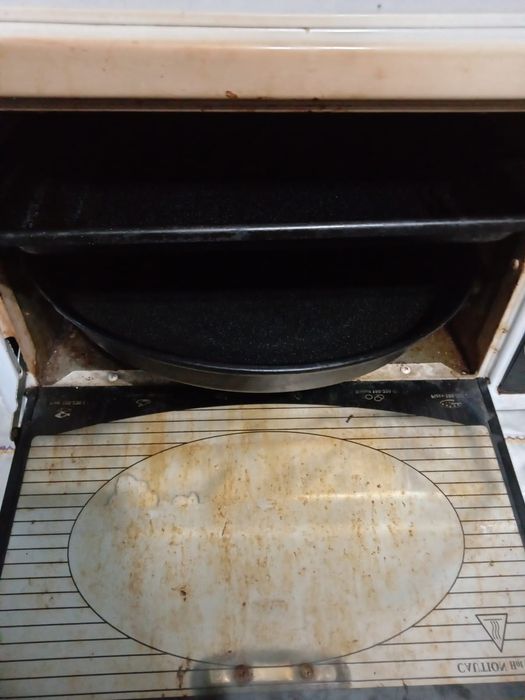 Срочно продам духовой шкаф