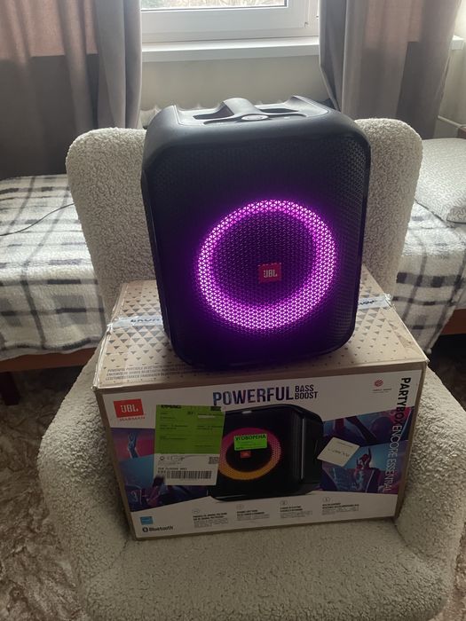 Продавам JBL  Partybox Encore