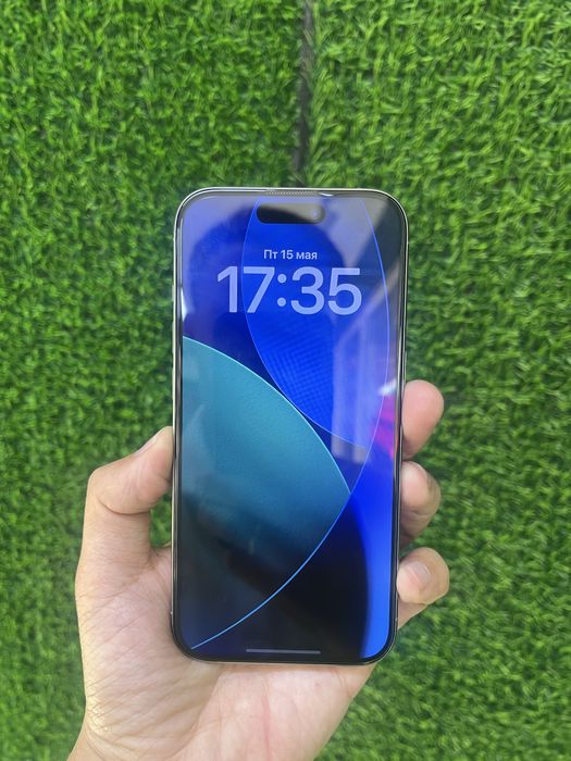 Продам Iphone 15 pro