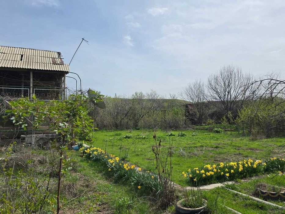 Продается дом-дача с хоз.постройками рядом речка