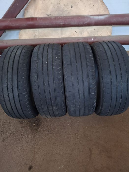 Продам шины летние комплект Дунлоп