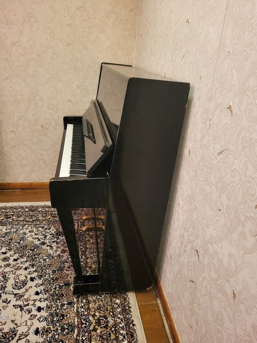 Срочно продается пианино