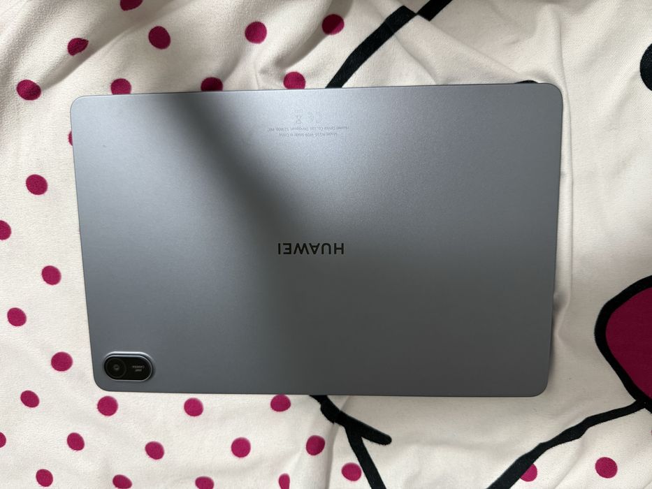 Планшет HUAWEI..