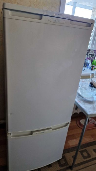 Продам холодильник Бирюса