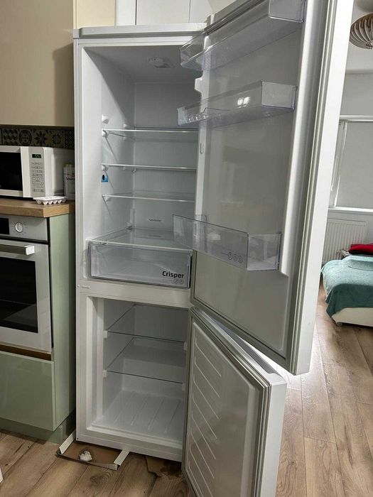 Combina frigorifica Frigider BEKO 366K40WN 343 L