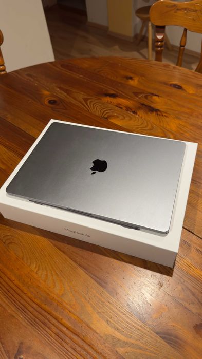 Macbook air M2 16gb 256gb