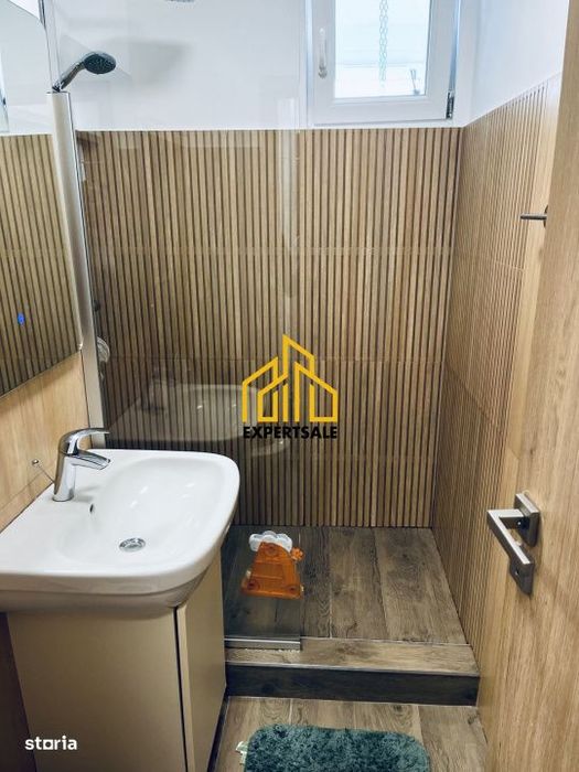 2 camere | 10 sec metrou Raul Doamnei | Renovat 2023 | Mobilat | Etaj