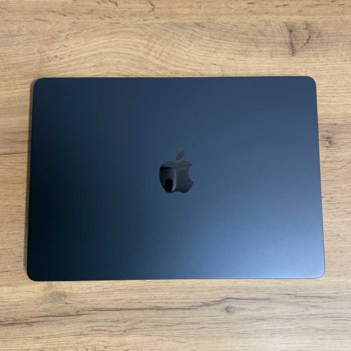 MacBook Air 13 M3 SSD 512GB RAM 8GB Midnight - GARANTIE 12 LUNI | TrueGSM