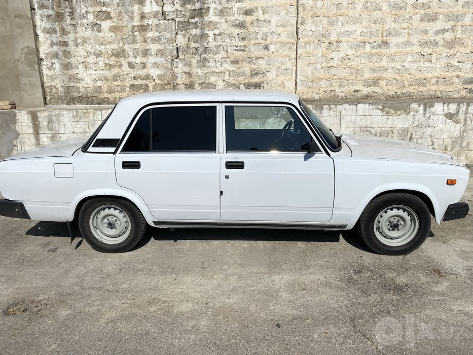 2107 sotiladi srocniy narxini kelwamz gen bor
