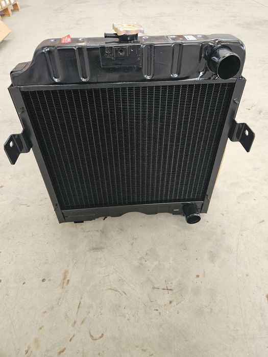 Radiator răcire tractor internațional 654