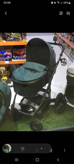 коляска для малышей