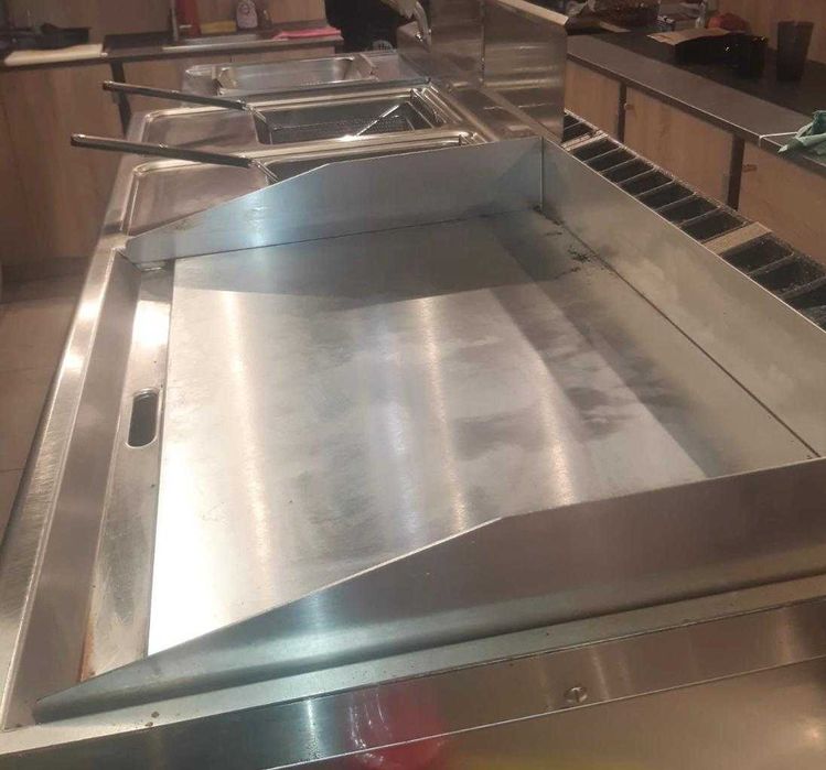 Vânzare Afacere / Business - lanț fast food  — 4 locații complet utilate în incinta Kaufland Iași (preluare imediată)