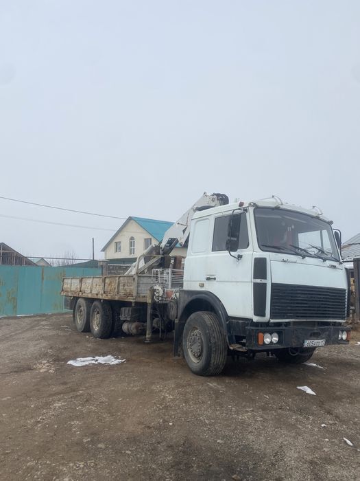 Манипулятор услуги манипулятора