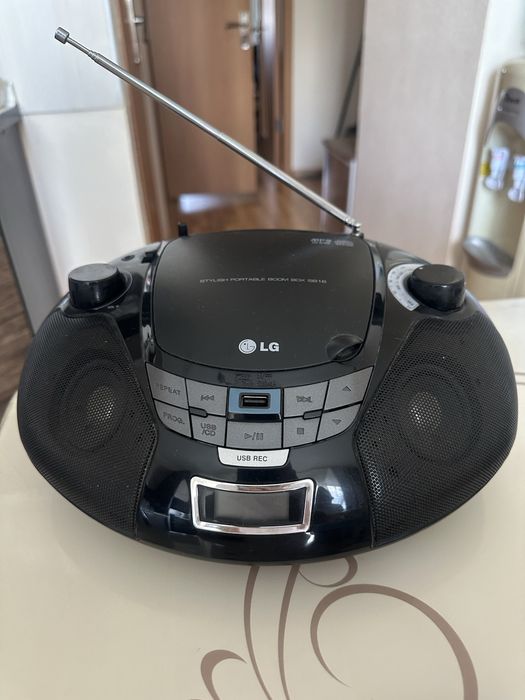 Продаю магнитолу