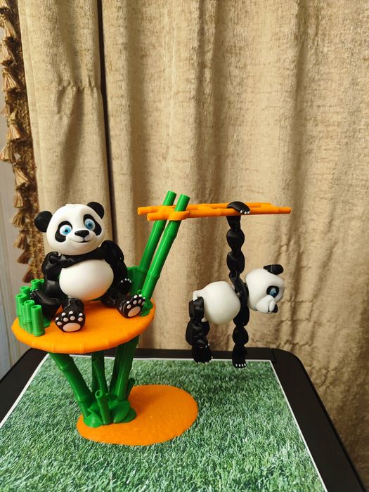 Два Флекси Мишки Панда со стендом.