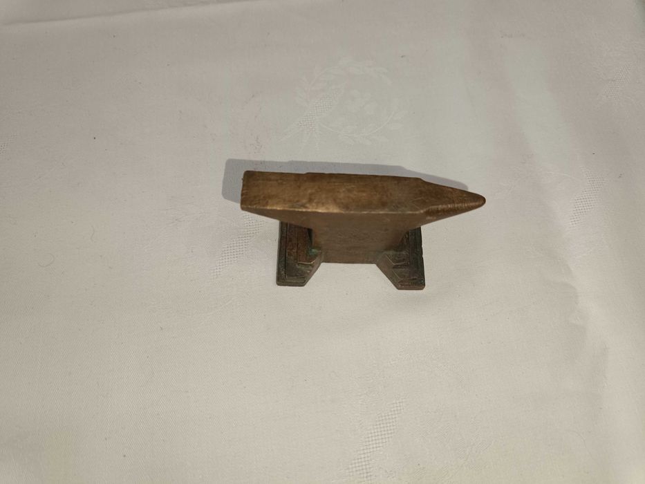 Nicovala bijutier bronz nicovala miniatura de colectie vintage