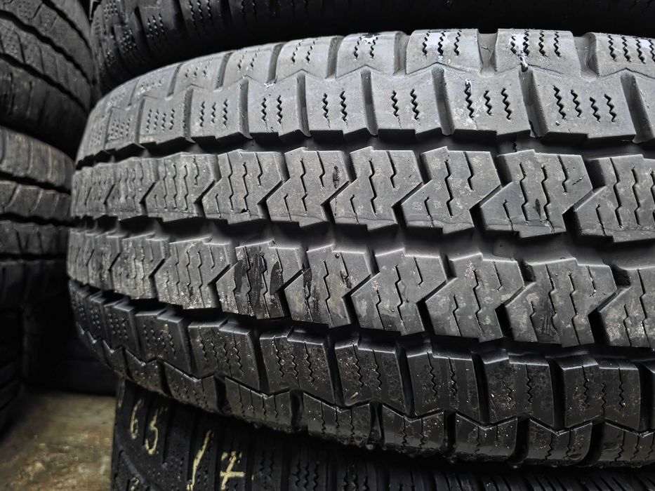 4бр Всесезонни гуми за бус 225 75 16 С - Continental