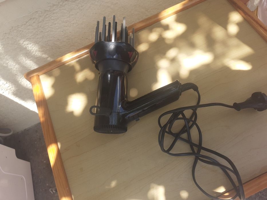 Undulator Braun supervolume twist