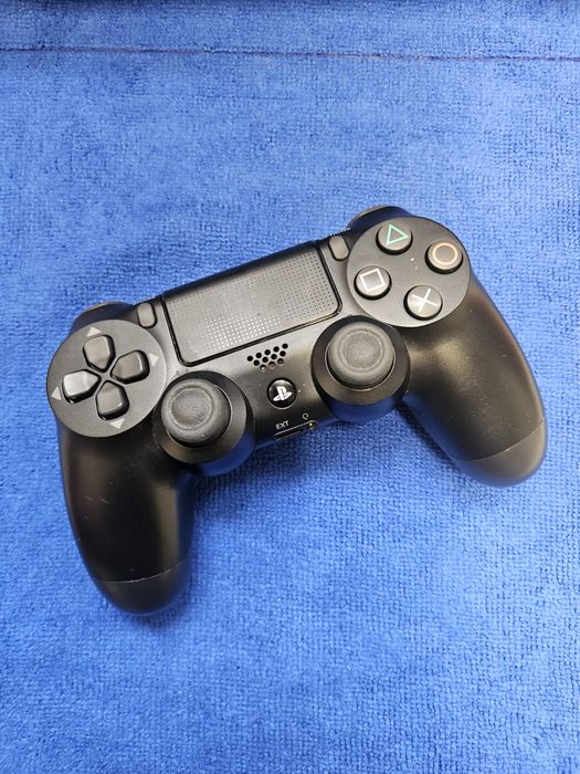 Конзола Playstation  4