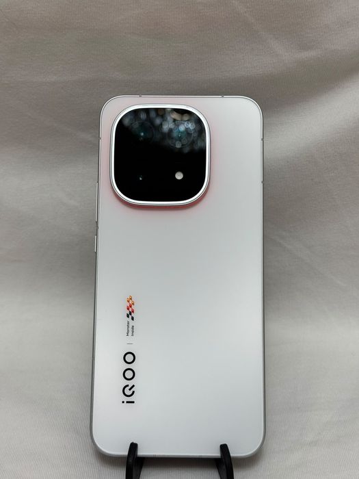 iQOO 15 16/512 CN