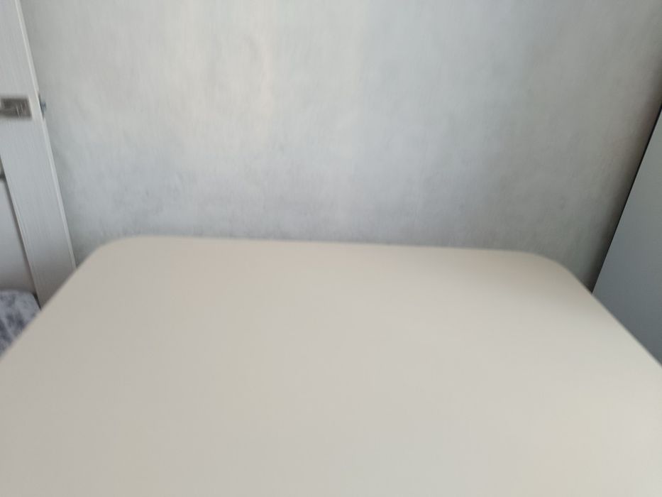 Продам стол в идеальном состоянии